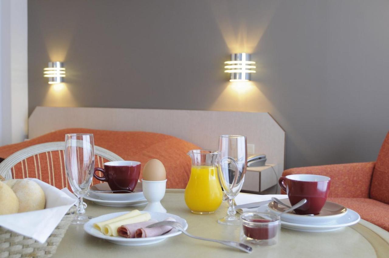 Hotel Ter Duinen - La Guera Knokke-Heist Rum bild